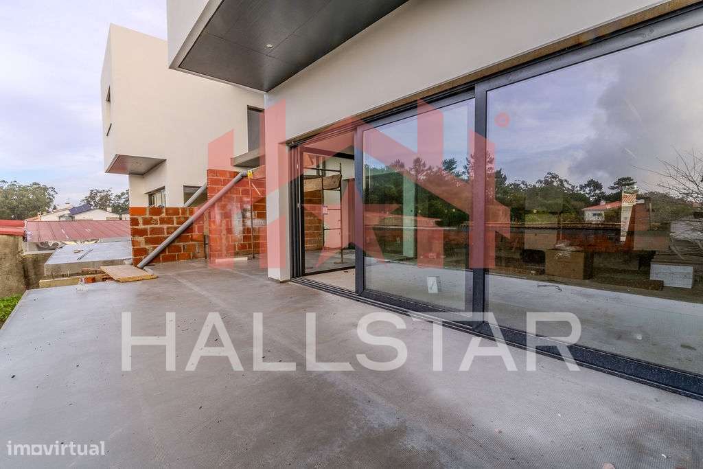 Moradia T3+1 Geminada / Em Construção / Leiria-17