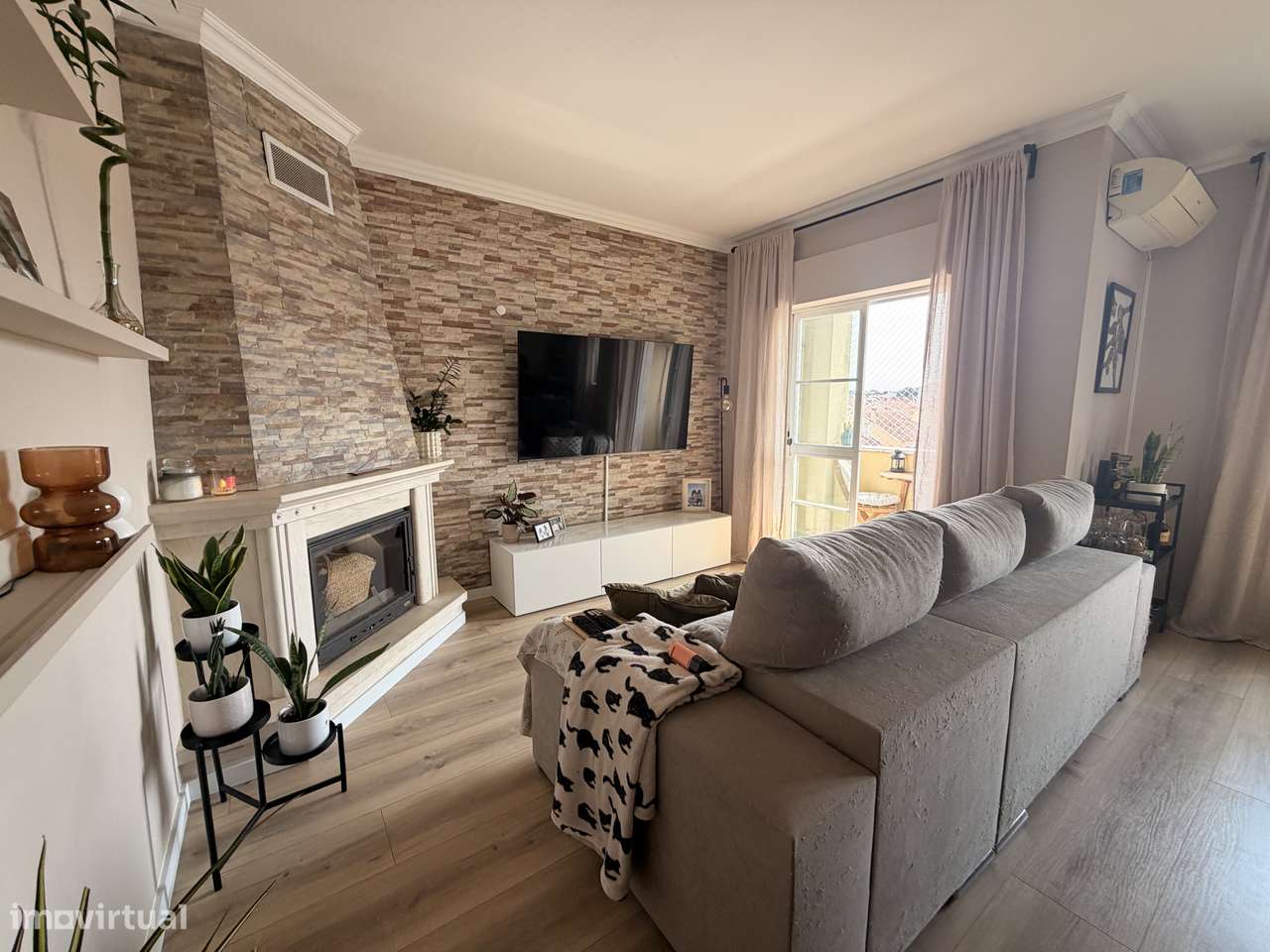 Apartamento T3 com Varanda - Quinta do Conde - 300.000€-1
