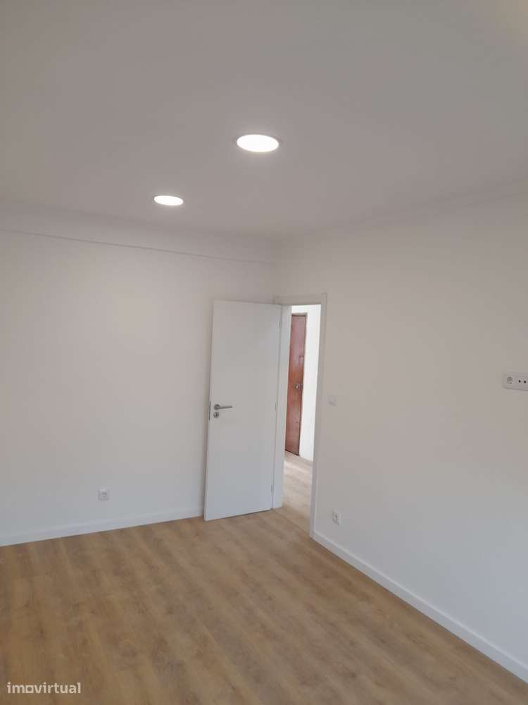 T2 remodelado Baixa da Banheira-7