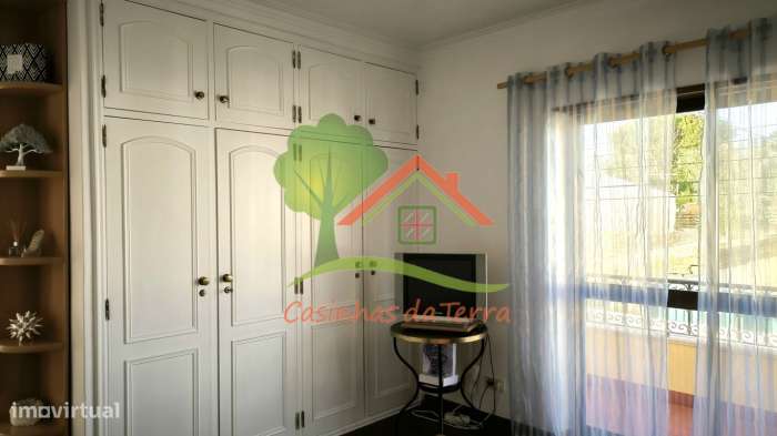 Moradia T5 com Vista de Mar Deslumbrante em Baleia, Carvoeira-23