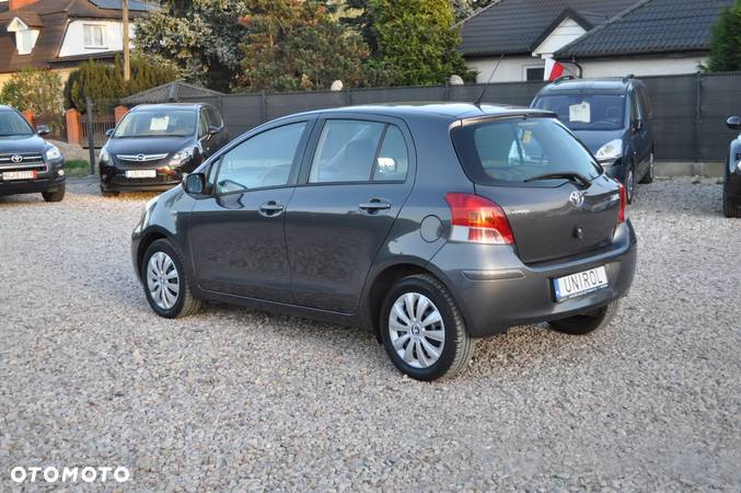 Toyota Yaris 1.33 Prestige - 5