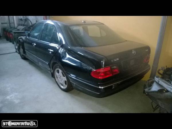 Traseira / Frente /Interior Mercedes W210 2001 - 1