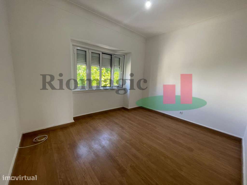Apartamento T4 - Rio de Mouro-16