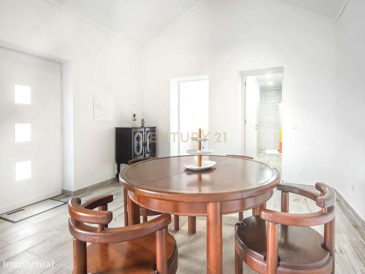 O Refúgio Perfeito em Tavira | Moradia T2 Térrea Renovada em 2024 junt-11