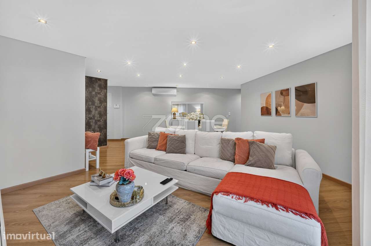 Apartamento T3 na Urbanização do Jardim da Amoreira - Ramada-4