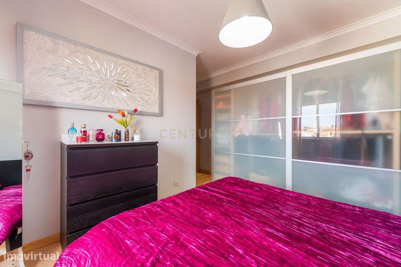 T2 com Terraço em São João da Talha-9