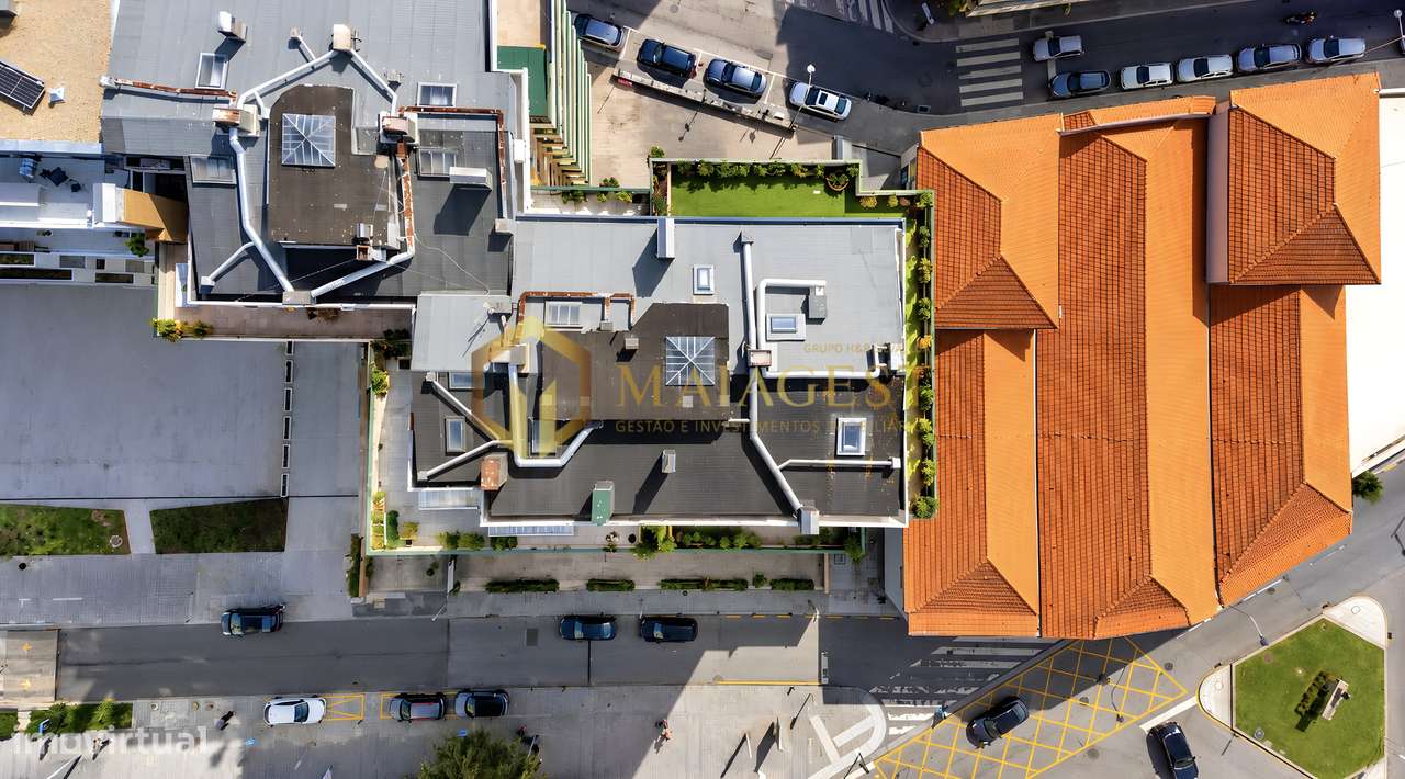 Apartamento T2+1 com Suite e Varanda no Centro de Gaia-33