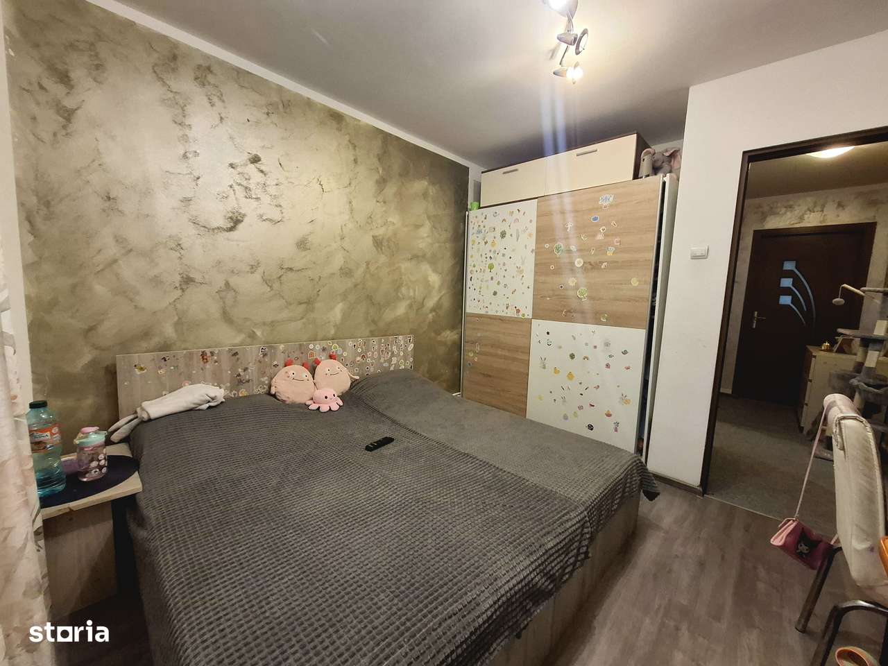 Apartament cu 3 camere de vanzare, zona Nord-9