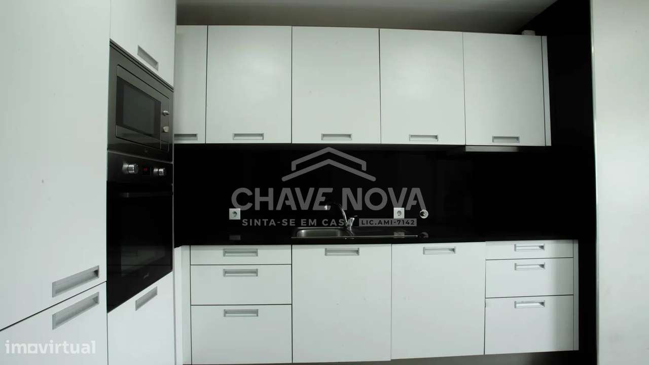 Apartamento T3 Praça das Flores - Bonfim - Porto-17
