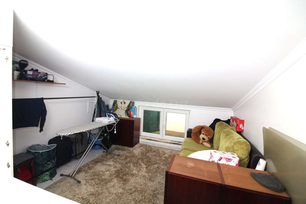 Apartamento T4 Duplex - Planalto, Leiria-9