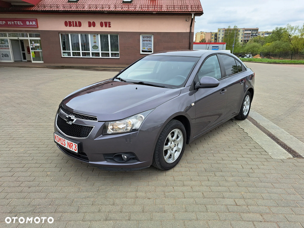 Chevrolet Cruze - 1