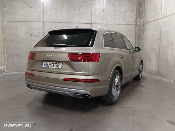 Audi Q7 3.0 TDi quattro Tiptronic - 6