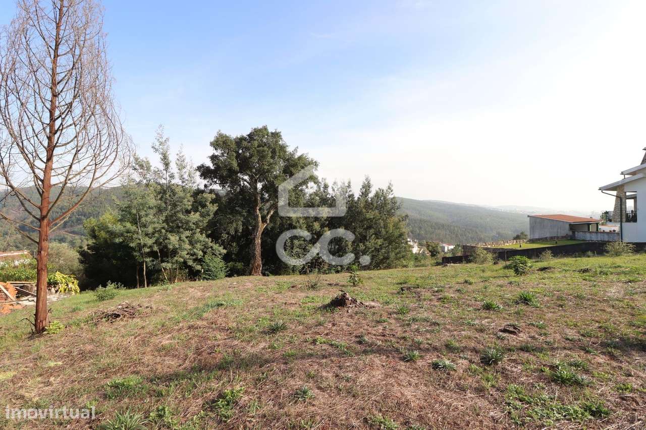 Terreno com projeto aprovado para duas moradias Bifamiliares! - Grande imagem: 4/4