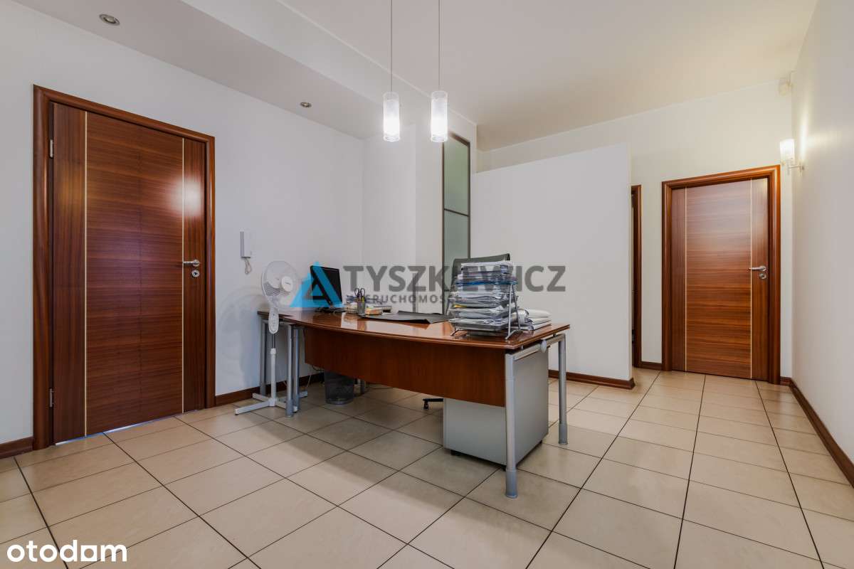 Mieszkanie/lokal na Świętojańskiej-17