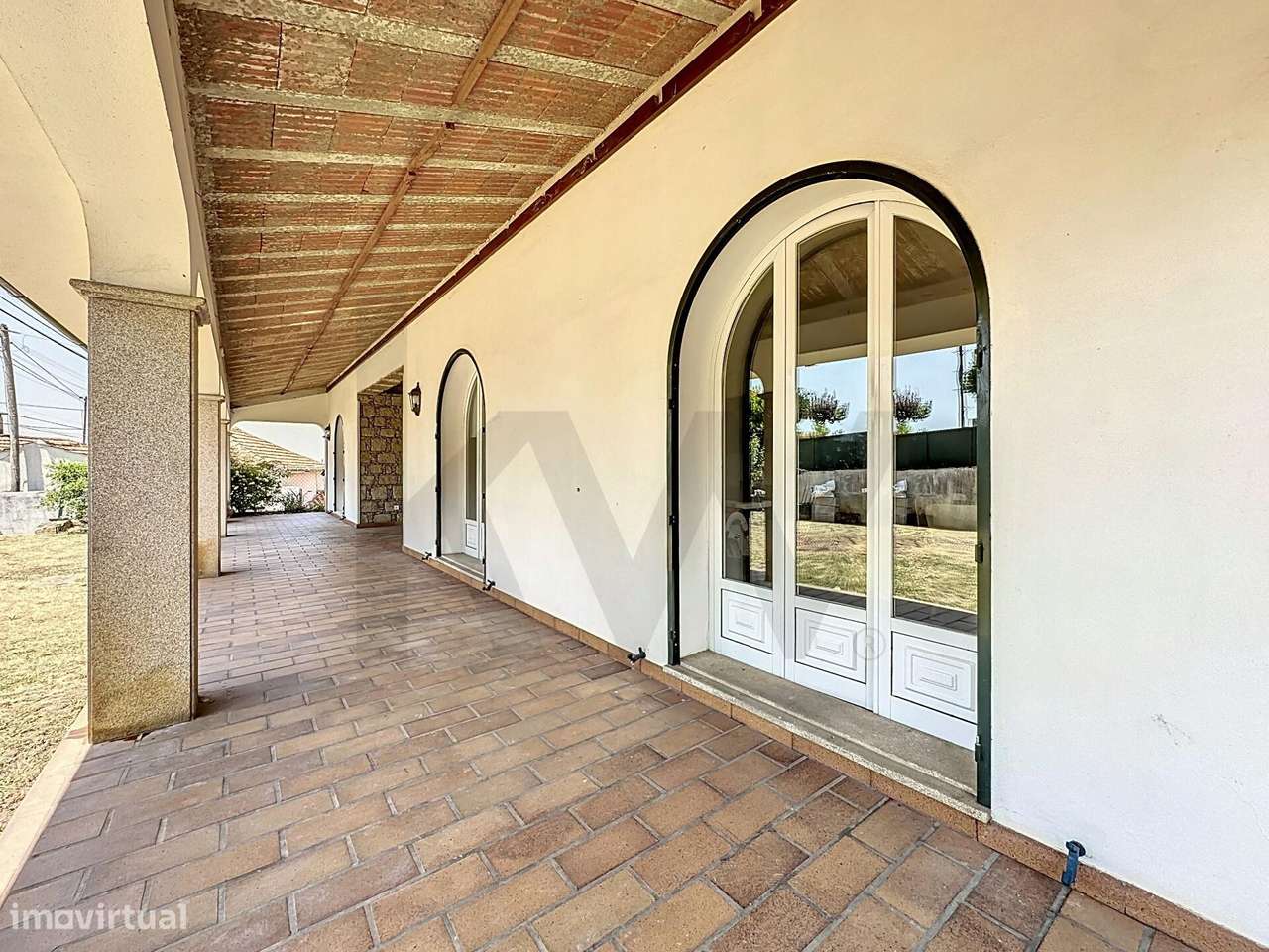 Moradia T3 Independente c/ Jardim, Ginásio e Excelentes Áreas - S. Roq - Grande imagem: 4/49