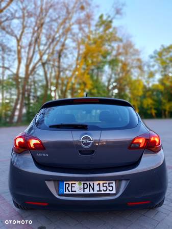 Opel Astra III 1.6 Cosmo - 10