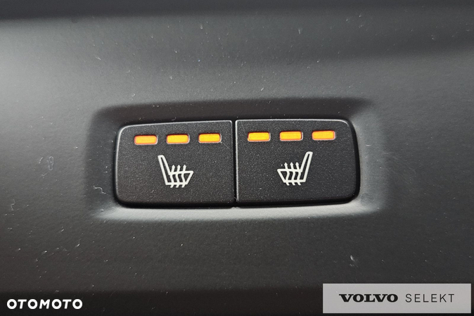 Volvo V90 Cross Country - 34