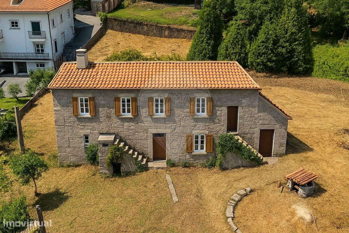 Moradia T2 para venda - Grande imagem: 2/13