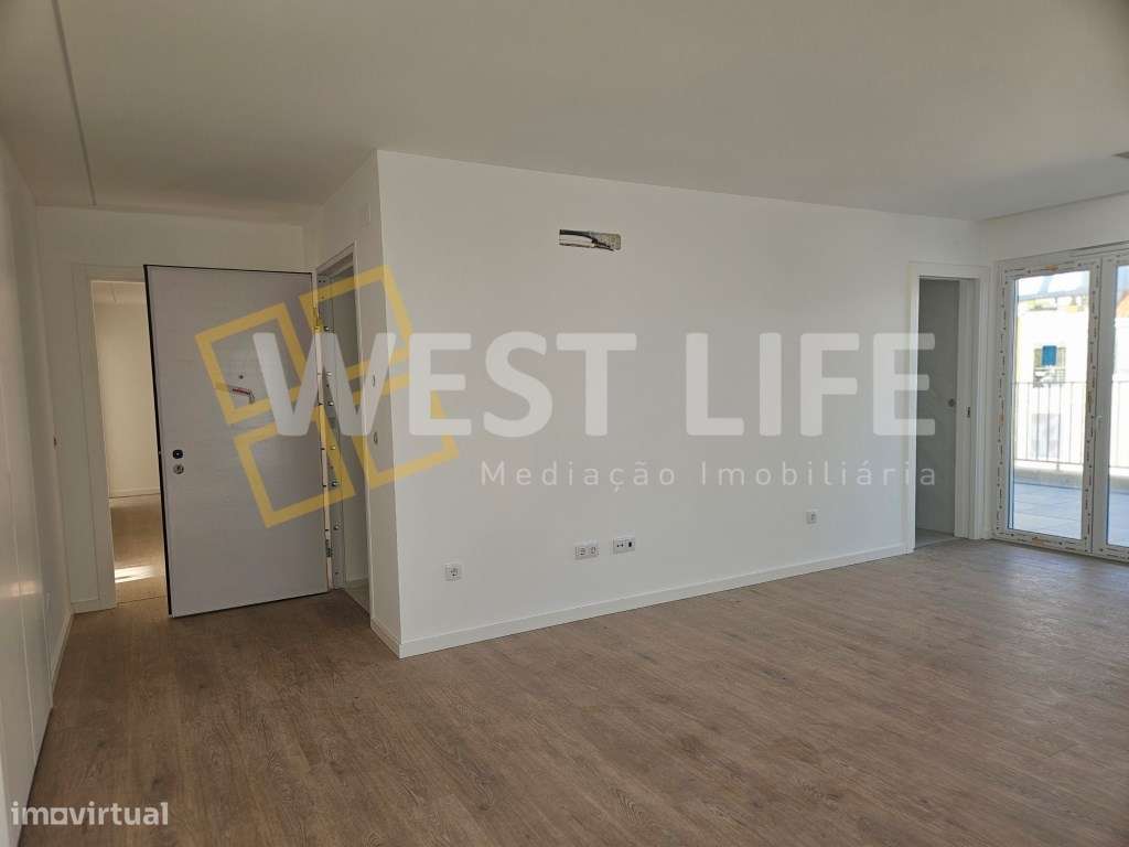 Penthouse T3 com 3 suítes e terraço com magnifica VISTA MAR - Ericeira-15