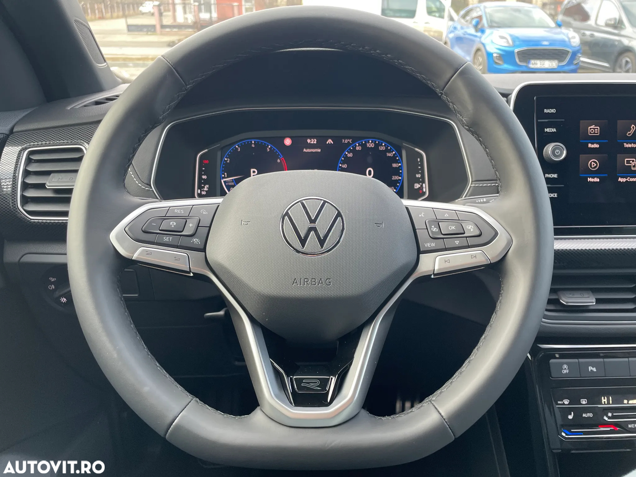 Volkswagen T-Cross - 21