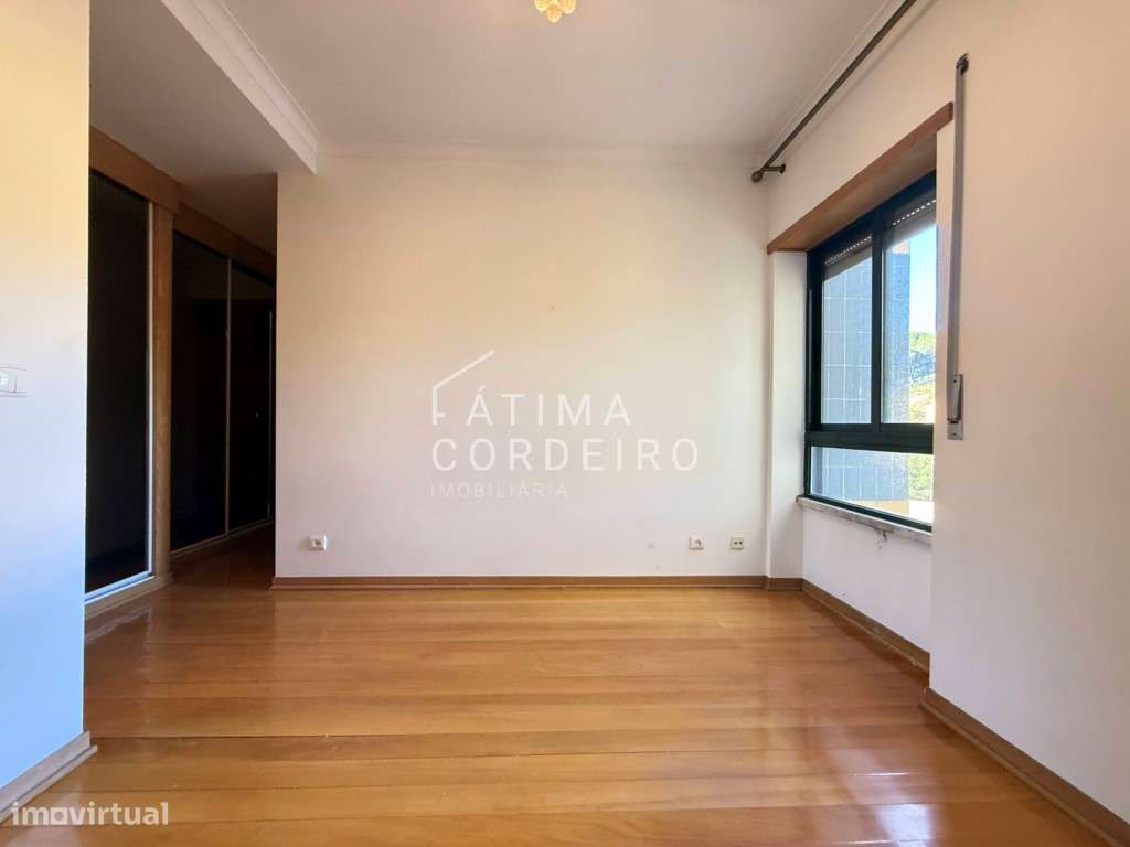 T3 inserido em prédio com 2 elevadores e duas entradas Feijó-14