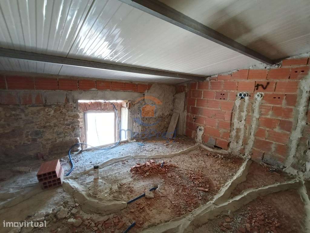 Moradia para reconstrução | Sapataria, Sobral de Monte Agraço - Grande imagem: 5/12