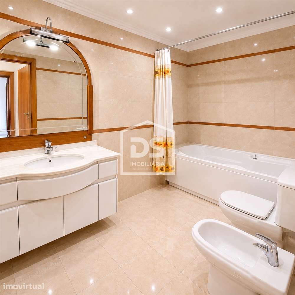 Apartamento T4 Venda em Odivelas,Odivelas-21
