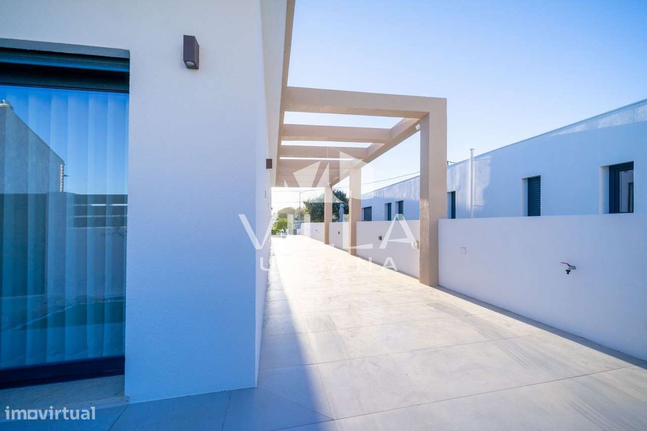 Moradia T4 Térrea | Requinte, Conforto e Exclusividade-48