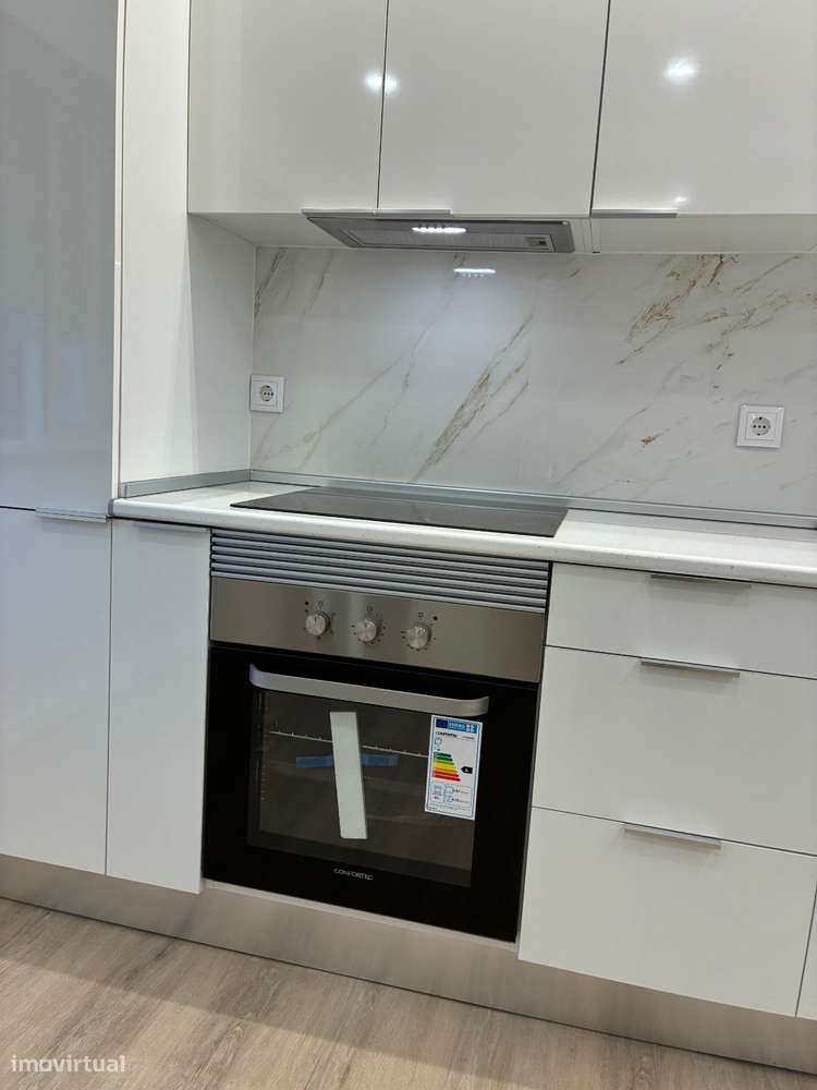 Apartamento T4 em Barreiro com Excelente Localização-43