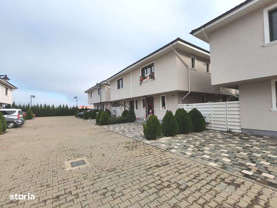 Vila tip Townhouse / 23 august/ Lidl/ aproape de scoli si magazine – - Imagine principală: 4/9