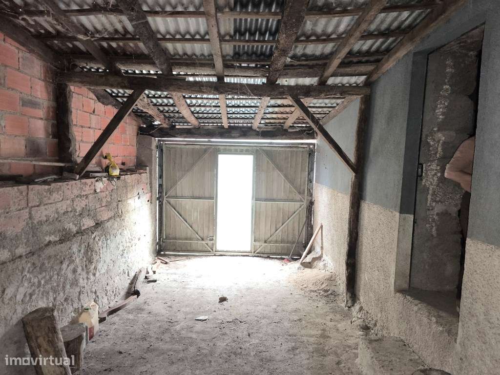 Moradia com vistas para a Serra da Estrela. Fantástica oportunidade!-19