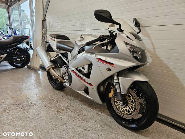 Honda CBR - 6