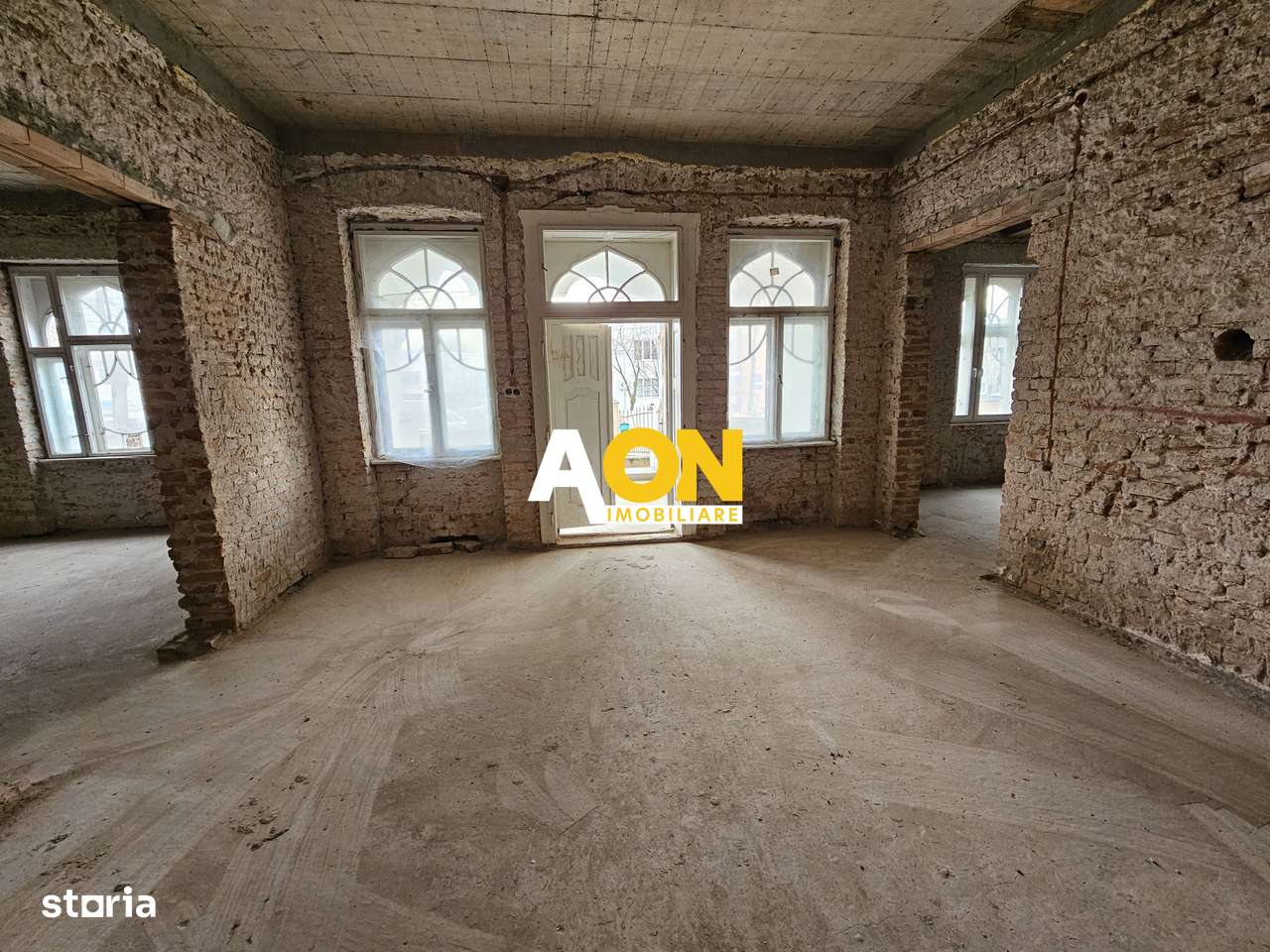 Conac boieresc în zona centrală a municipiului Alba Iulia - Imagine principală: 5/20