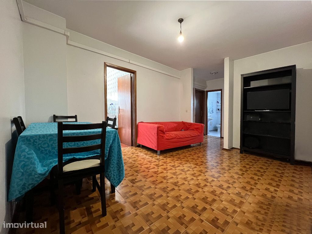 Apartamento T3 em zona do Bairro Norton de Matos