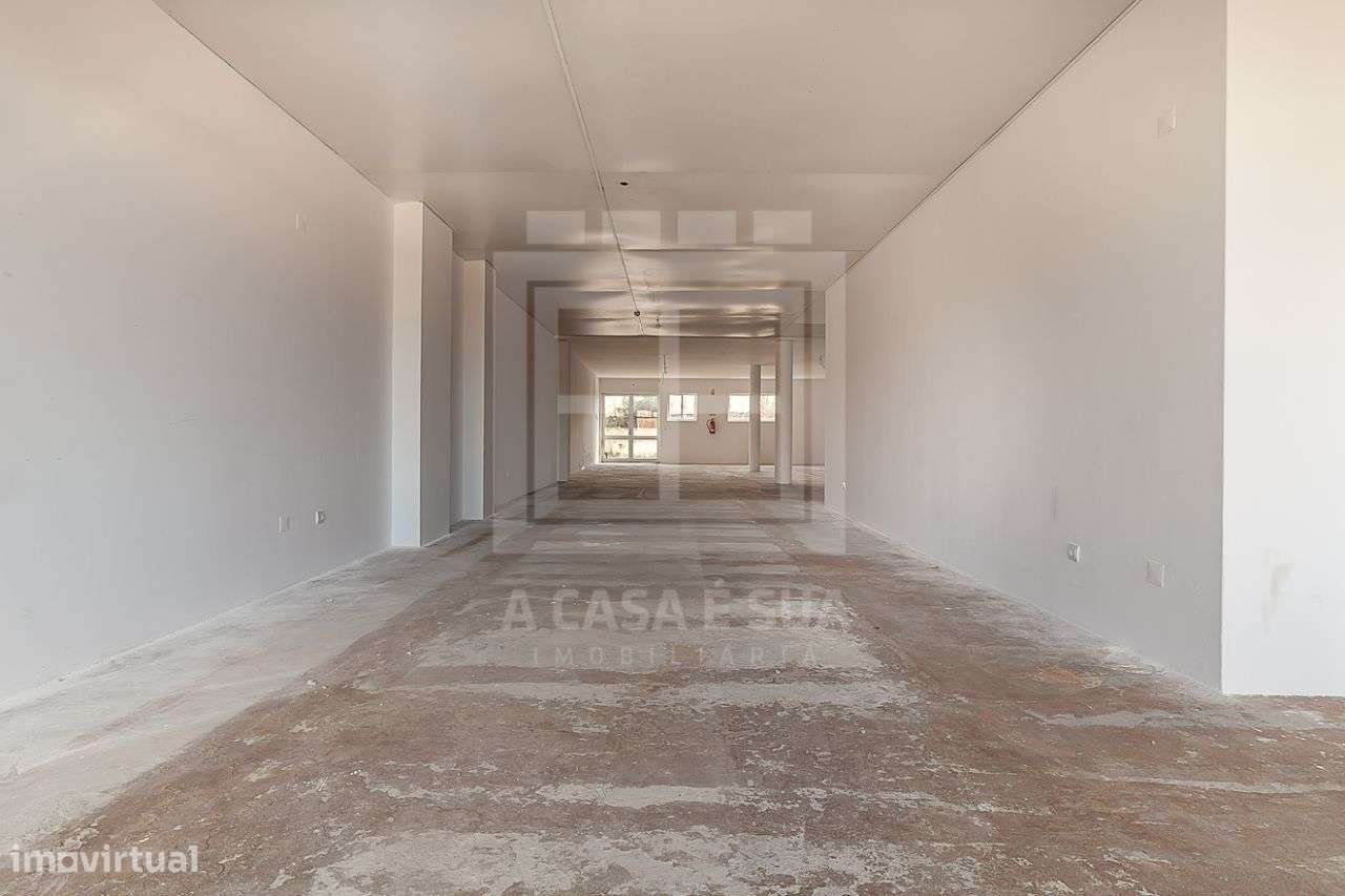 Extraordinária loja em Ovar - Grande imagem: 3/13