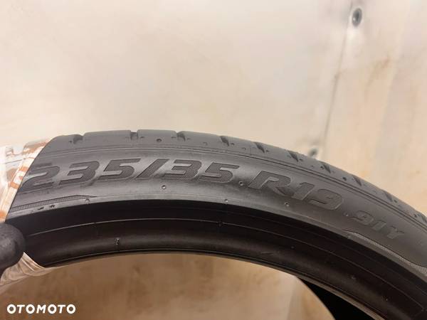 L-344 235/35R19 91Y PIRELLI P.ZERO - 6