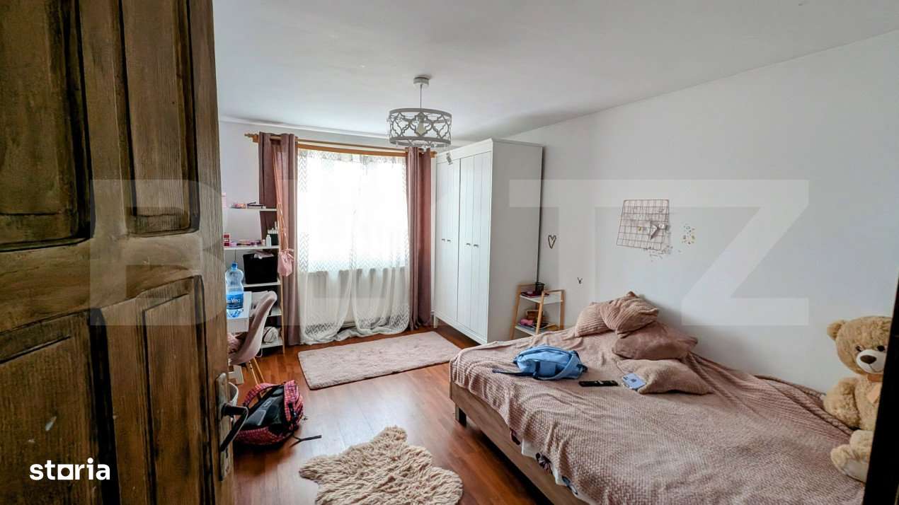 Casa tip duplex, cu 5 camere, 190 mp, zona centrala - Imagine principală: 5/7