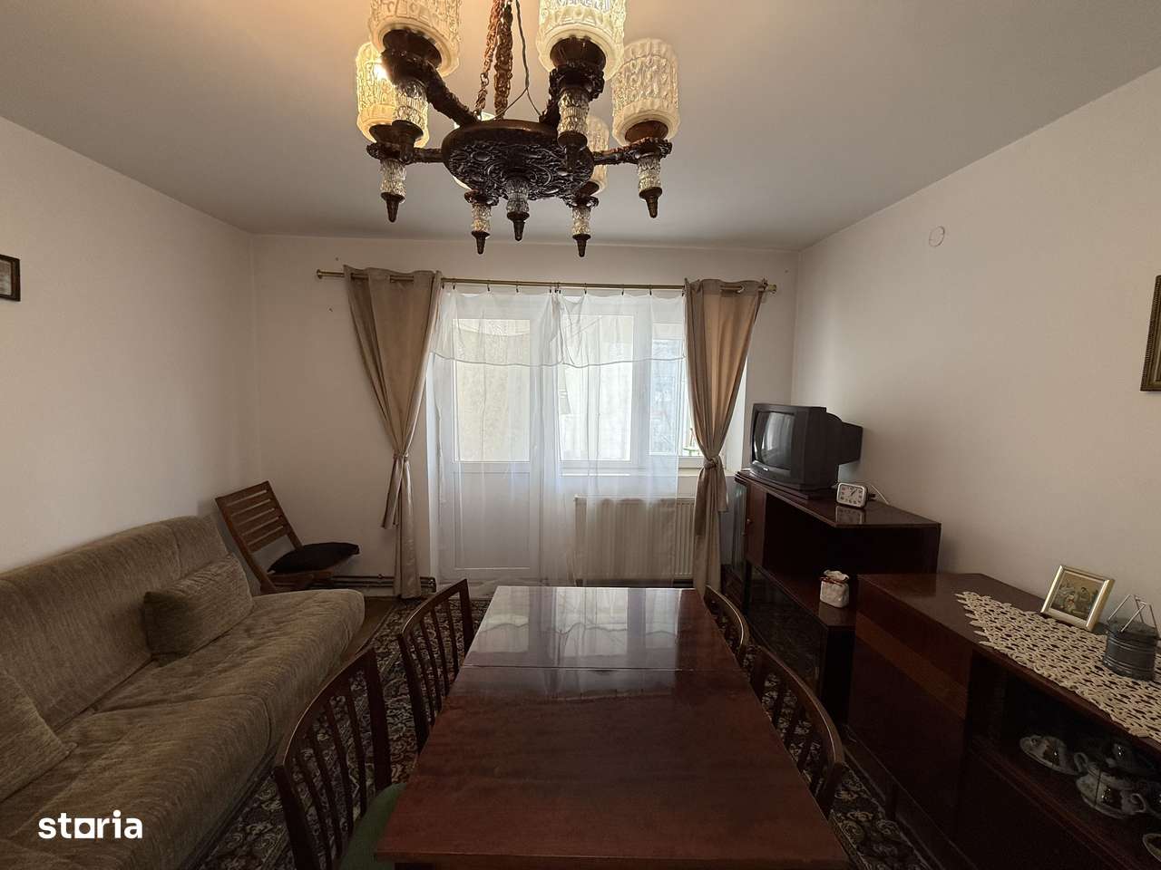 Apartament cu 3 camere central - Imagine principală: 2/5