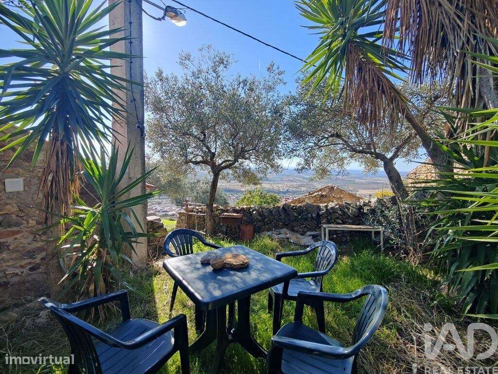 Prédio em Penha Garcia de 20,00 m2 - Grande imagem: 4/15