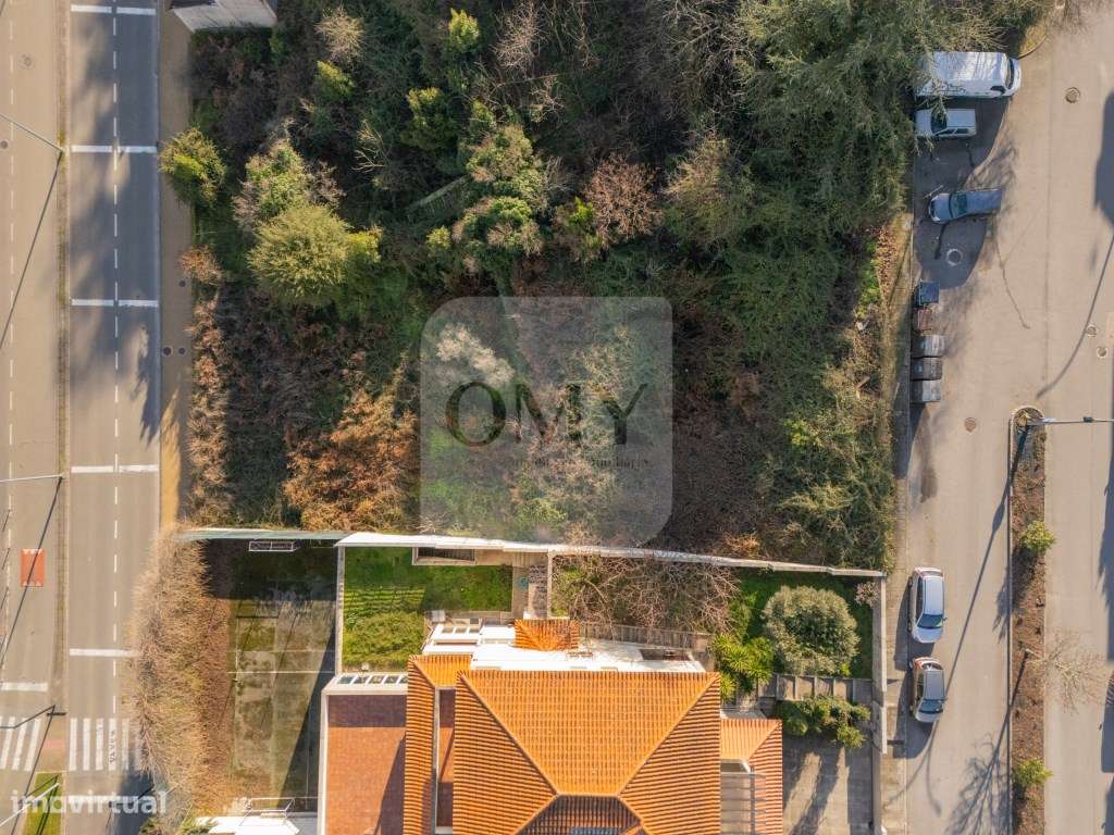 Lote de 997m2 na Rua Cidade Espinho em Vila Real - Grande imagem: 4/9