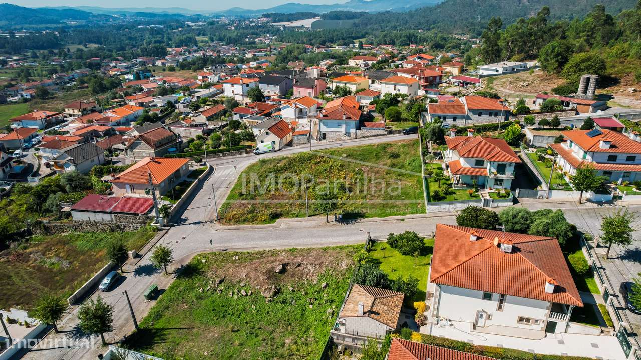Lote 11 | 591 m² | Santo Emilião, Póvoa de Lanhoso, Braga-0