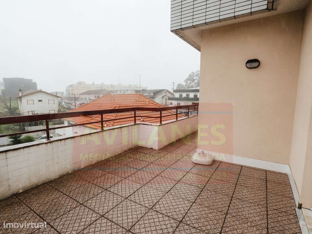 APARTAMENTO T3 RECUADO - LOBÃO-51