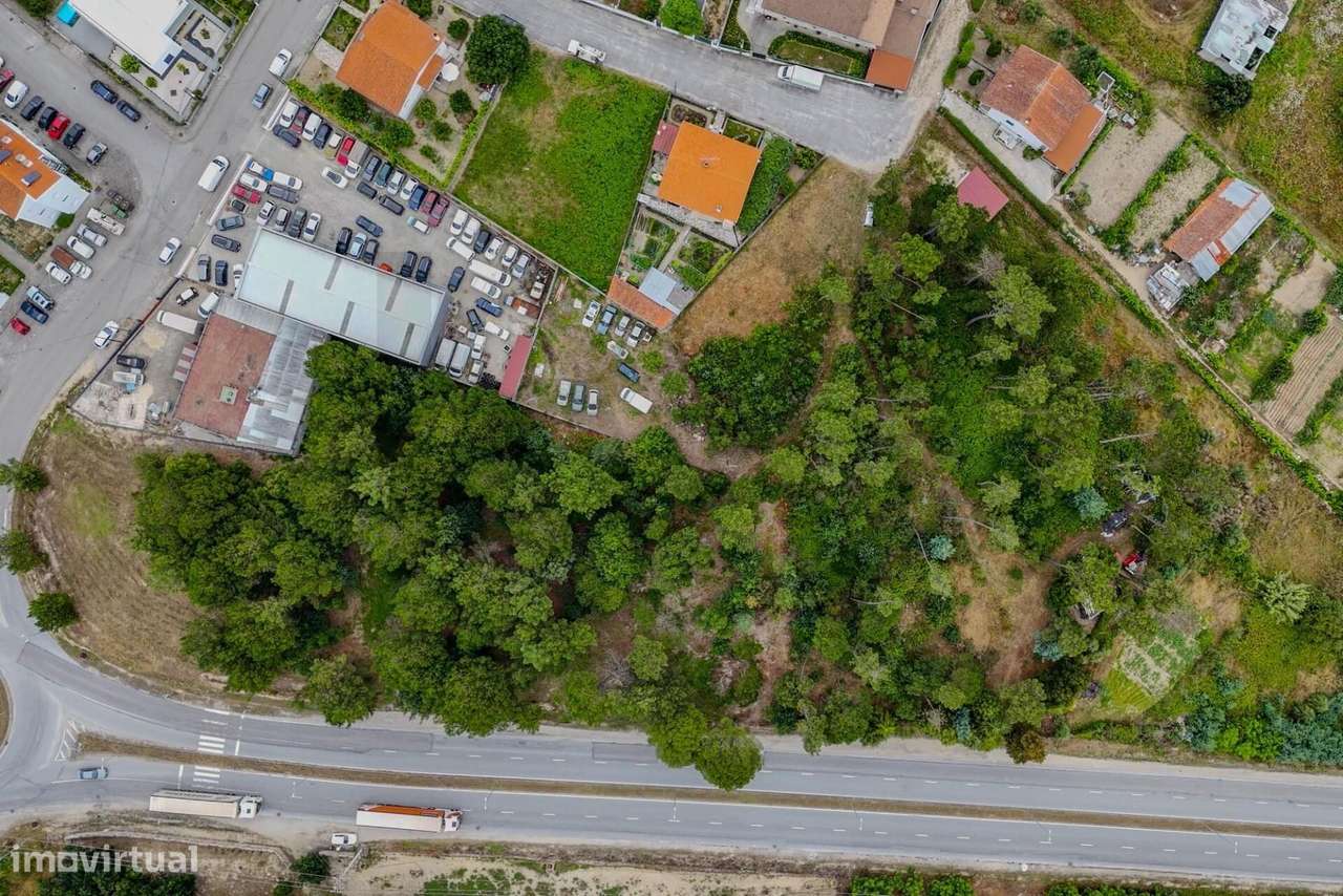 TERRENO URBANO 4.441 m2 | EXCELENTE VISIBILIDADE | NELAS - Grande imagem: 5/16
