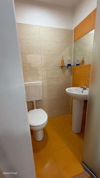 Loja renovada  para arrendar em Odivelas - Grande imagem: 4/6