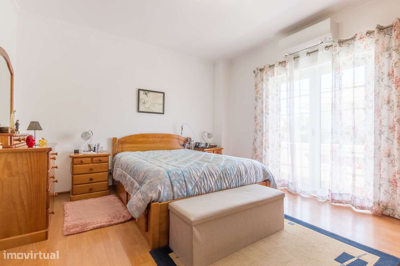 Moradia Geminada T3 na Quinta do Conde-18