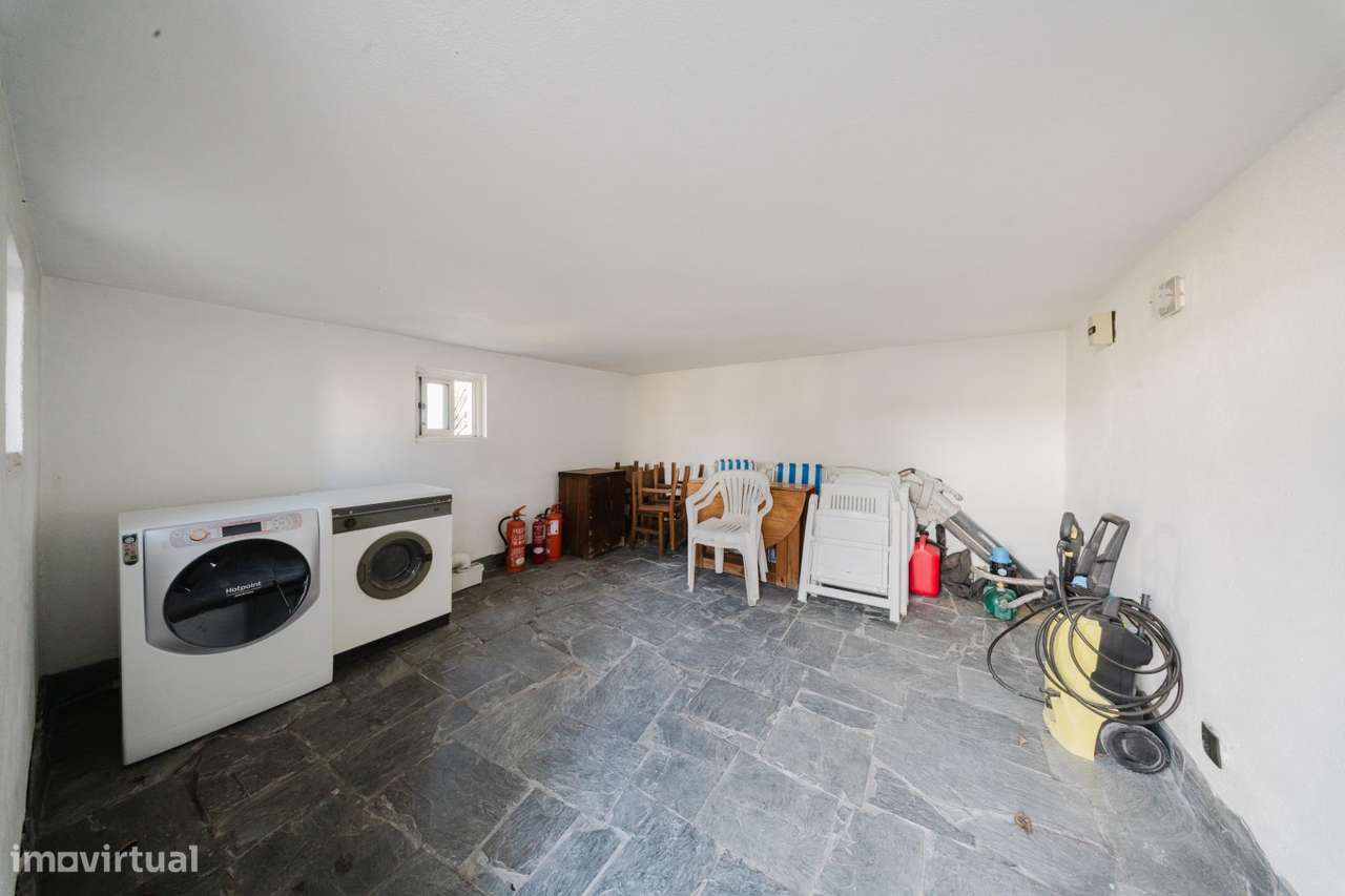 Moradia Independente T4 com Lote de 1.000 m2 em Fernão Ferro-20