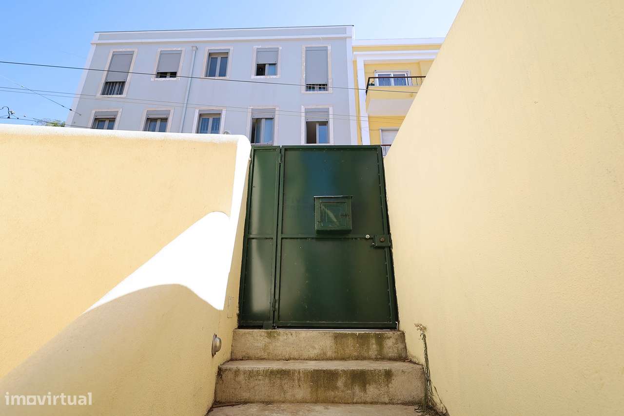 Para Arrendamento - T2 – Renovado – Grande Pátio Exterior – Alcântara - Grande imagem: 3/31