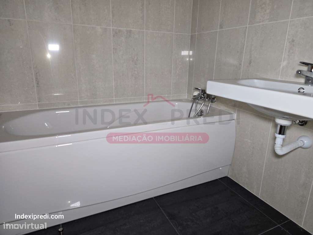 Apartamento T3 C/lugar de garagem de excelentes acabamentos-11