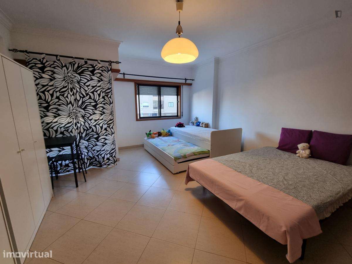 Quarto - localizado em Lisbon - Grande imagem: 5/10