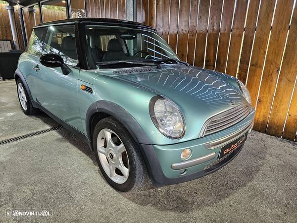 MINI Cooper Standard - 3